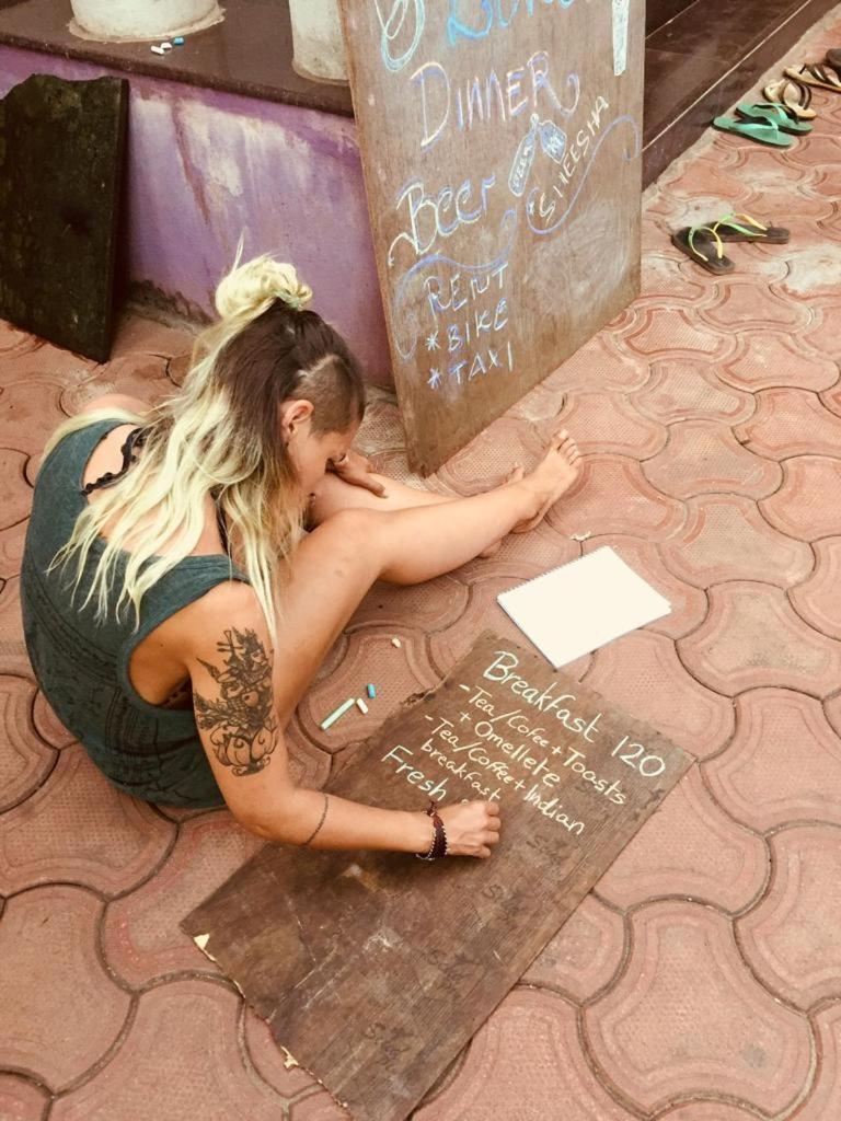 The Peace Hostel - Arambol, Goa Esterno foto